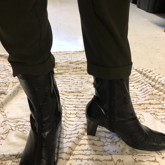 Leather Boots - Picture 5 of 6